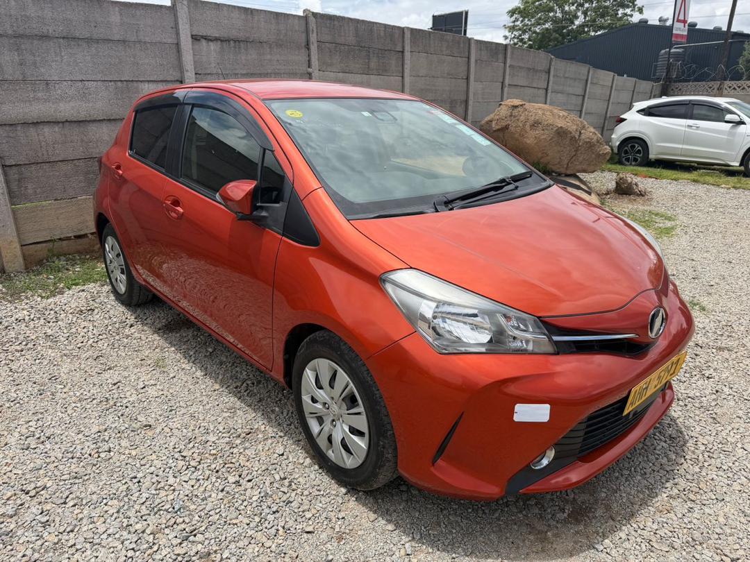 Toyota Vitz Front View