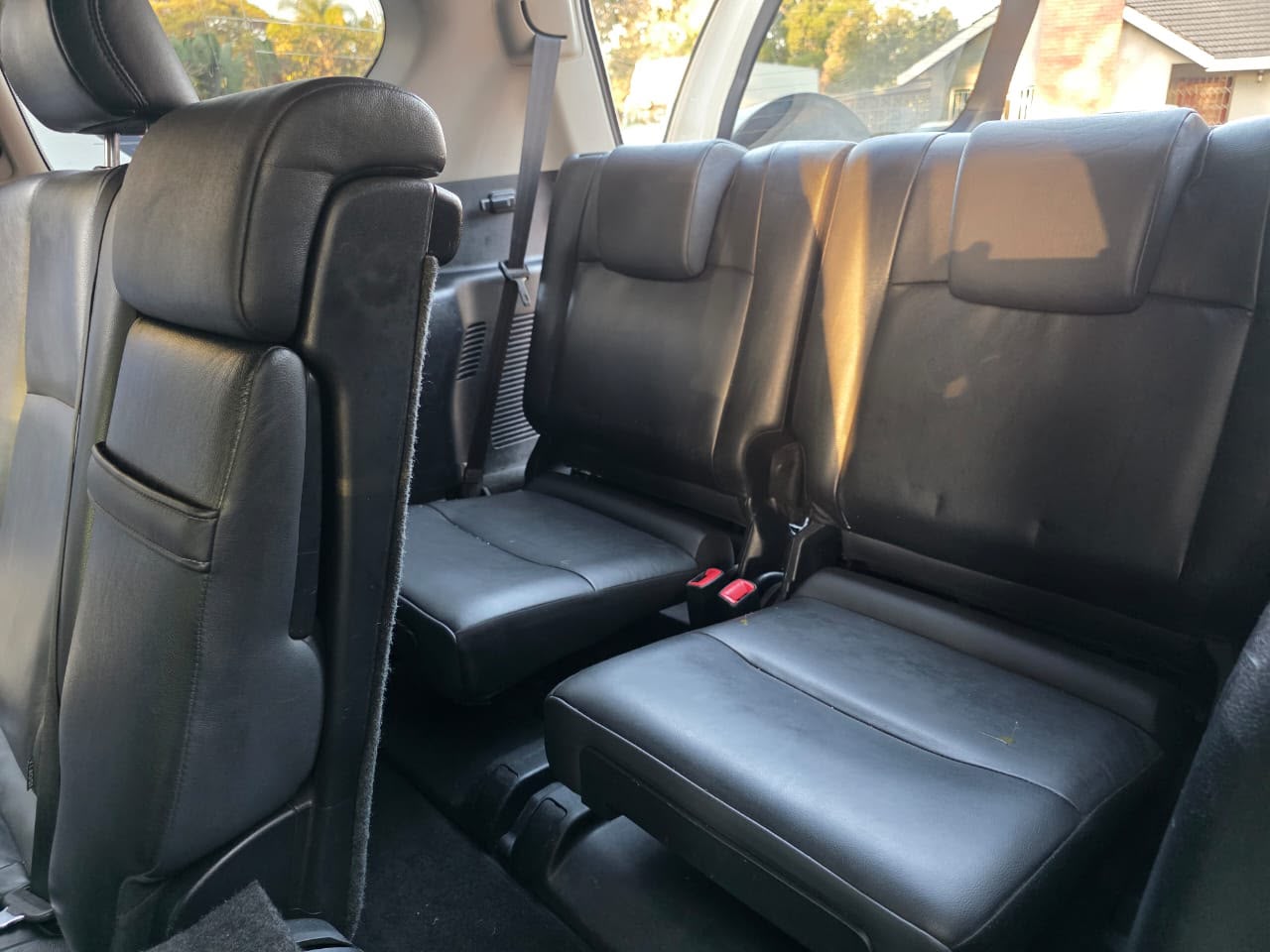 Toyota Landcruiser Prado Exterior